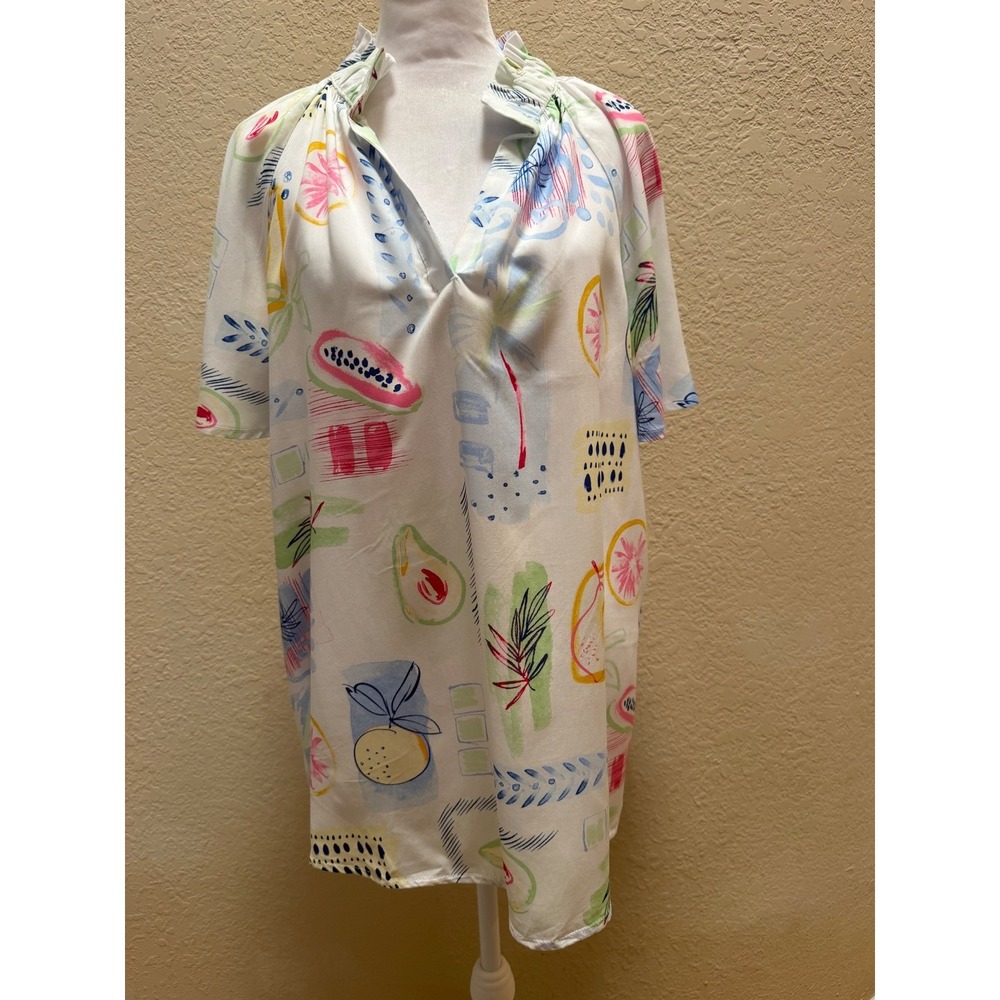 Crown & Ivy Womens Multi Fruit Peasant Top White Rayon Ruffle V-Neck Large NEW